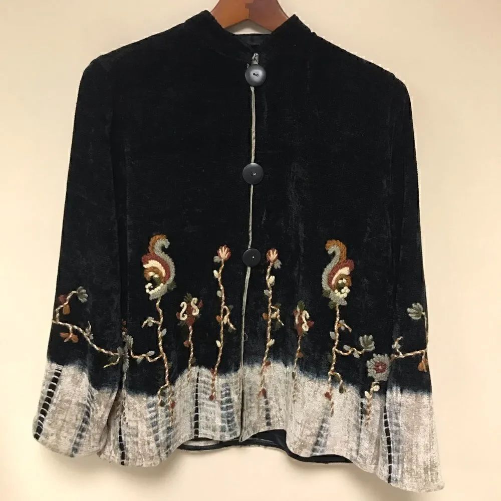 Vintage Flashback chenille embroidered jacket. Size S/M/L